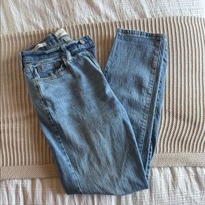 Universal Threads Light Blue Denim Jeans